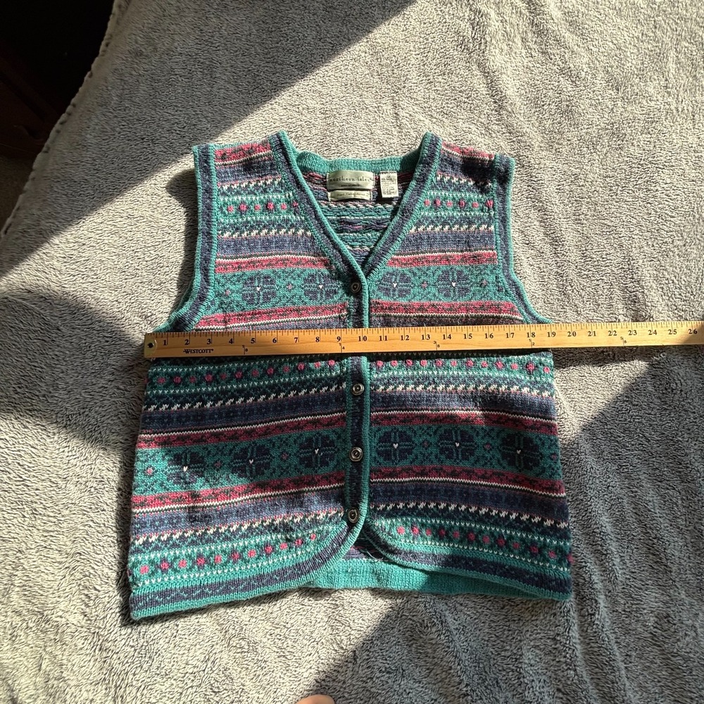 Vtg Northern Isles Sweater Vest L Hand Embroidered Floral Cottage Nordic 18860 - Picture 6 of 10